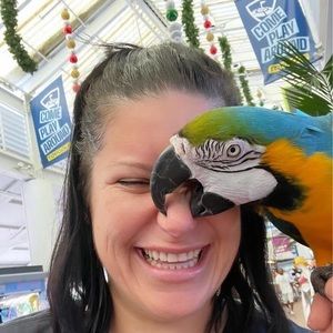 Meet your Posher, Chrissy